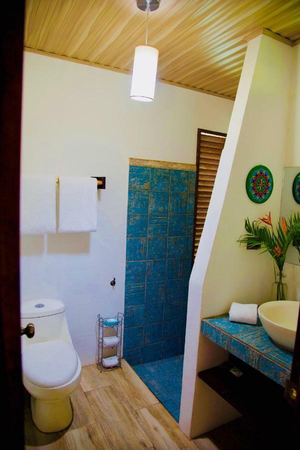 Cabinas D'Val Uvita Bagian luar foto